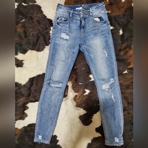 Kancan Curvy Fit distressed ankle skinny jeans